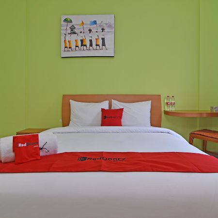 Reddoorz Plus @ Mahendradatta Denpasar ภายนอก รูปภาพ