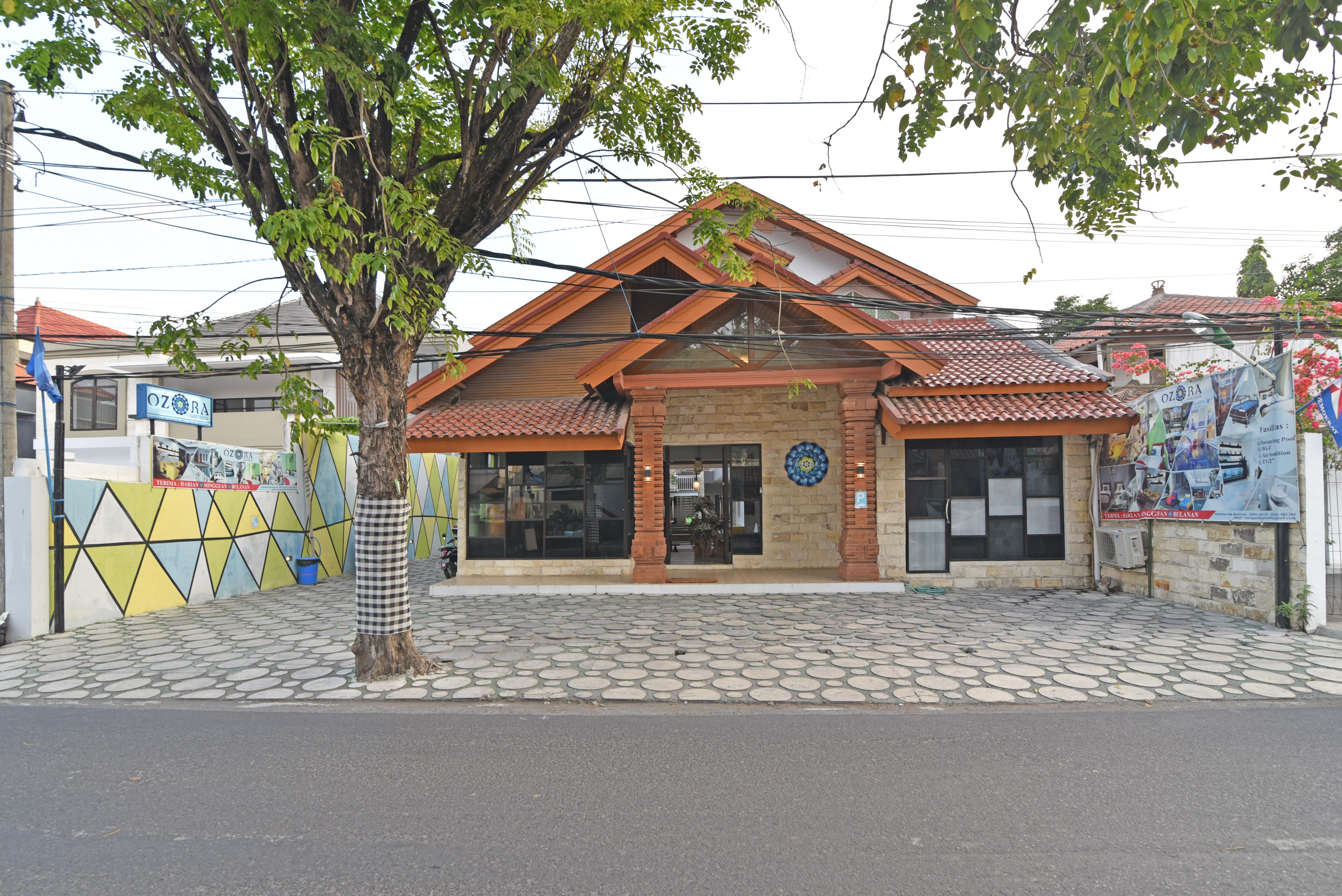 Reddoorz Plus @ Mahendradatta Denpasar ภายนอก รูปภาพ