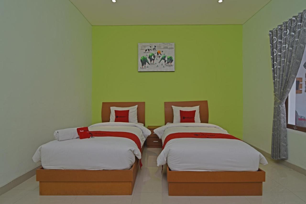 Reddoorz Plus @ Mahendradatta Denpasar ภายนอก รูปภาพ