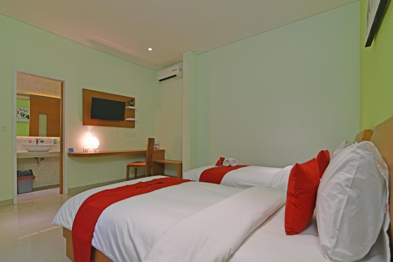 Reddoorz Plus @ Mahendradatta Denpasar ภายนอก รูปภาพ