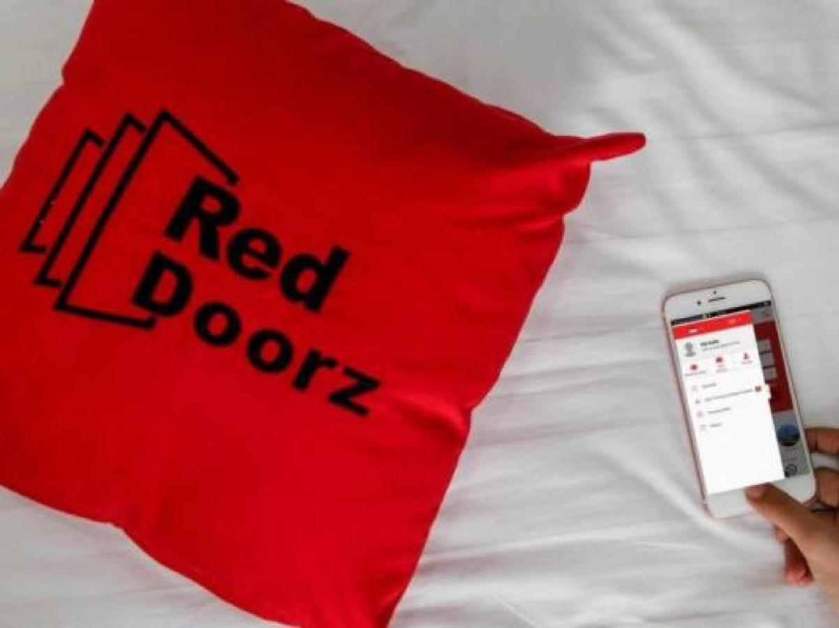 Reddoorz Plus @ Mahendradatta Denpasar ภายนอก รูปภาพ